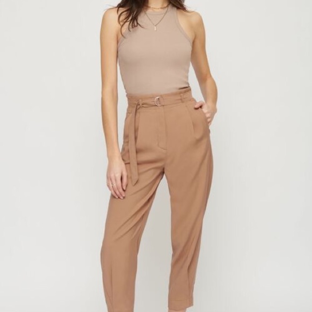 Dynamite Anja Belted Barrel Leg Pants